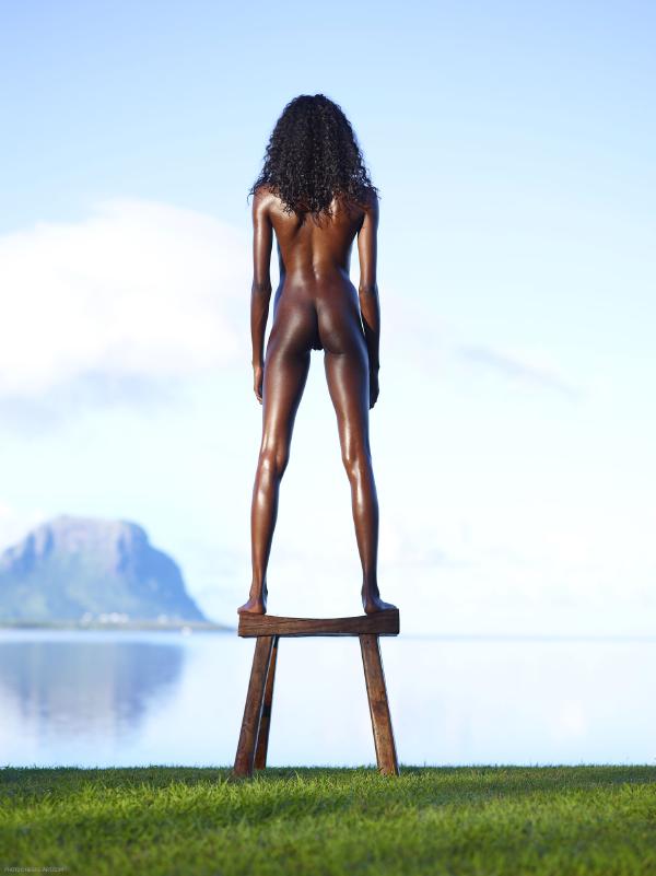 Image #1 from the gallery Valerie miss Mauritius